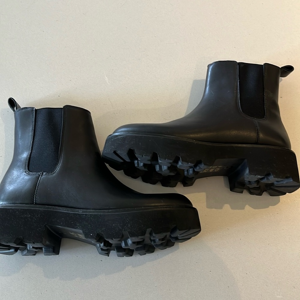 I Crew Chelsea Boot